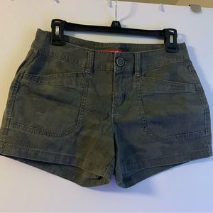 Unionbay shorts. Green camo